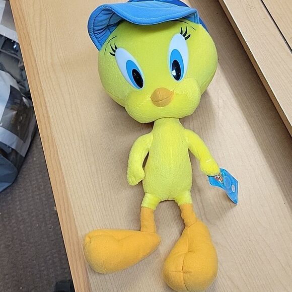 Looney Toon Bundle Of Misc Toys, Vhs, Dvd - Picture 9 of 11